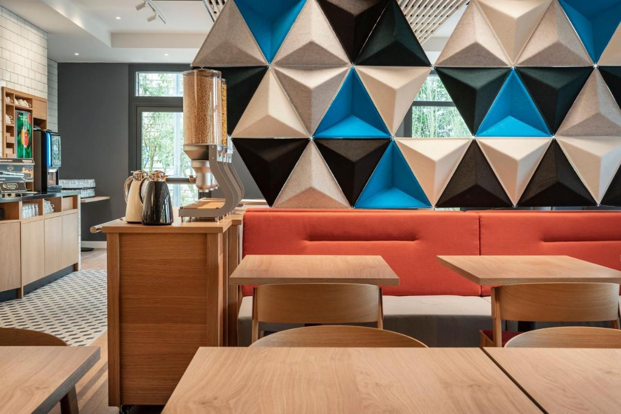 Holiday Inn Express - Marne-La-Vallee Val D'Europe By Ihg Bailly-Romainvilliers Bagian luar foto