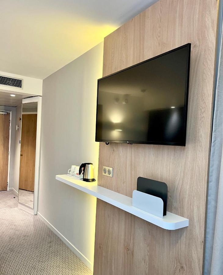 Holiday Inn Express - Marne-La-Vallee Val D'Europe By Ihg Bailly-Romainvilliers Bagian luar foto